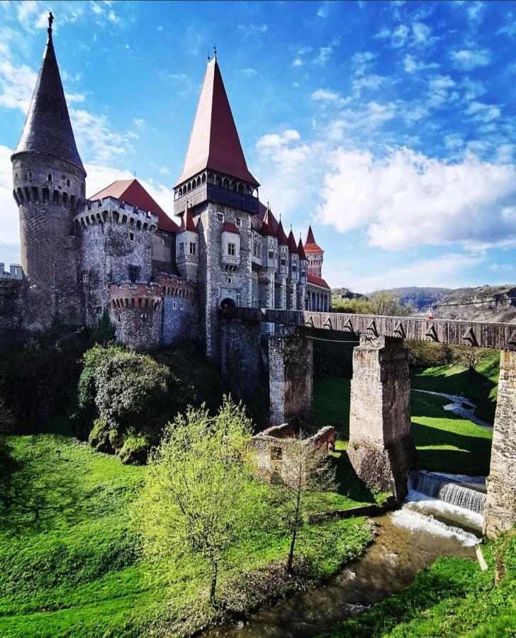 Sarah Home Хунедоара Экстерьер фото